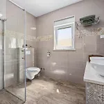 Villa Sunny Olive Peroj