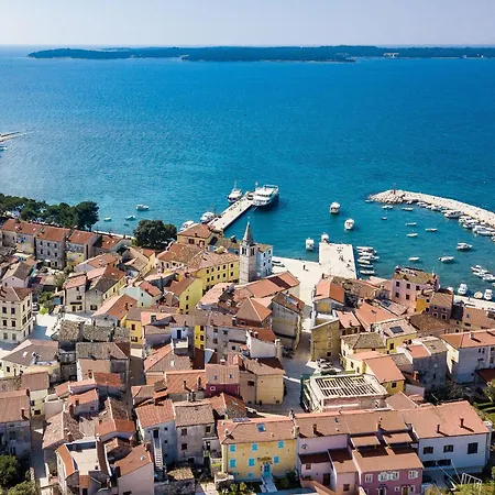 Villa Sunny Olive Peroj