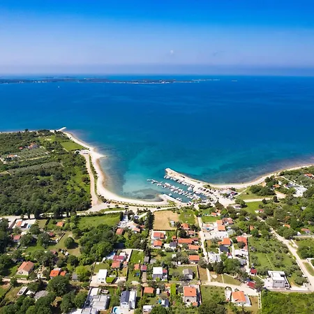 Sunny Olive Villa Peroj