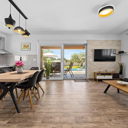 Villa Sunny Olive