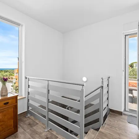 Villa Sunny Olive Peroj