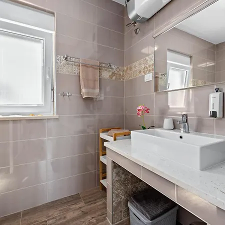 Villa Sunny Olive Peroj